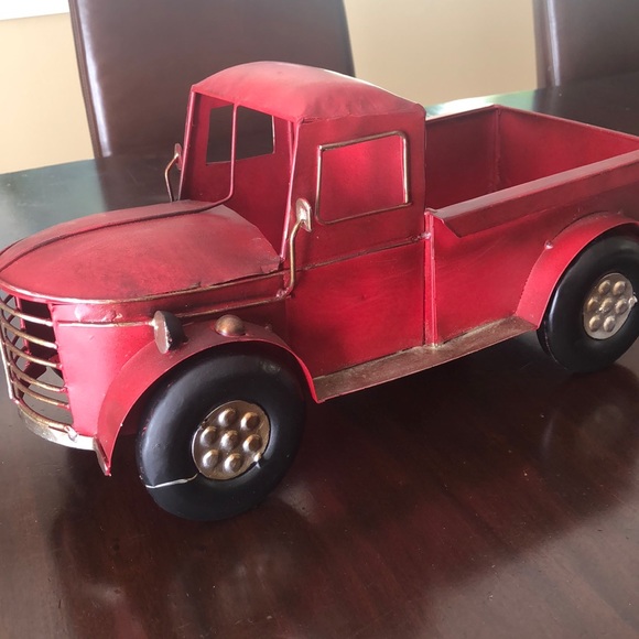 Plow and Hearth Other - ⭐️Plow and Hearth Antique looking - truck planter